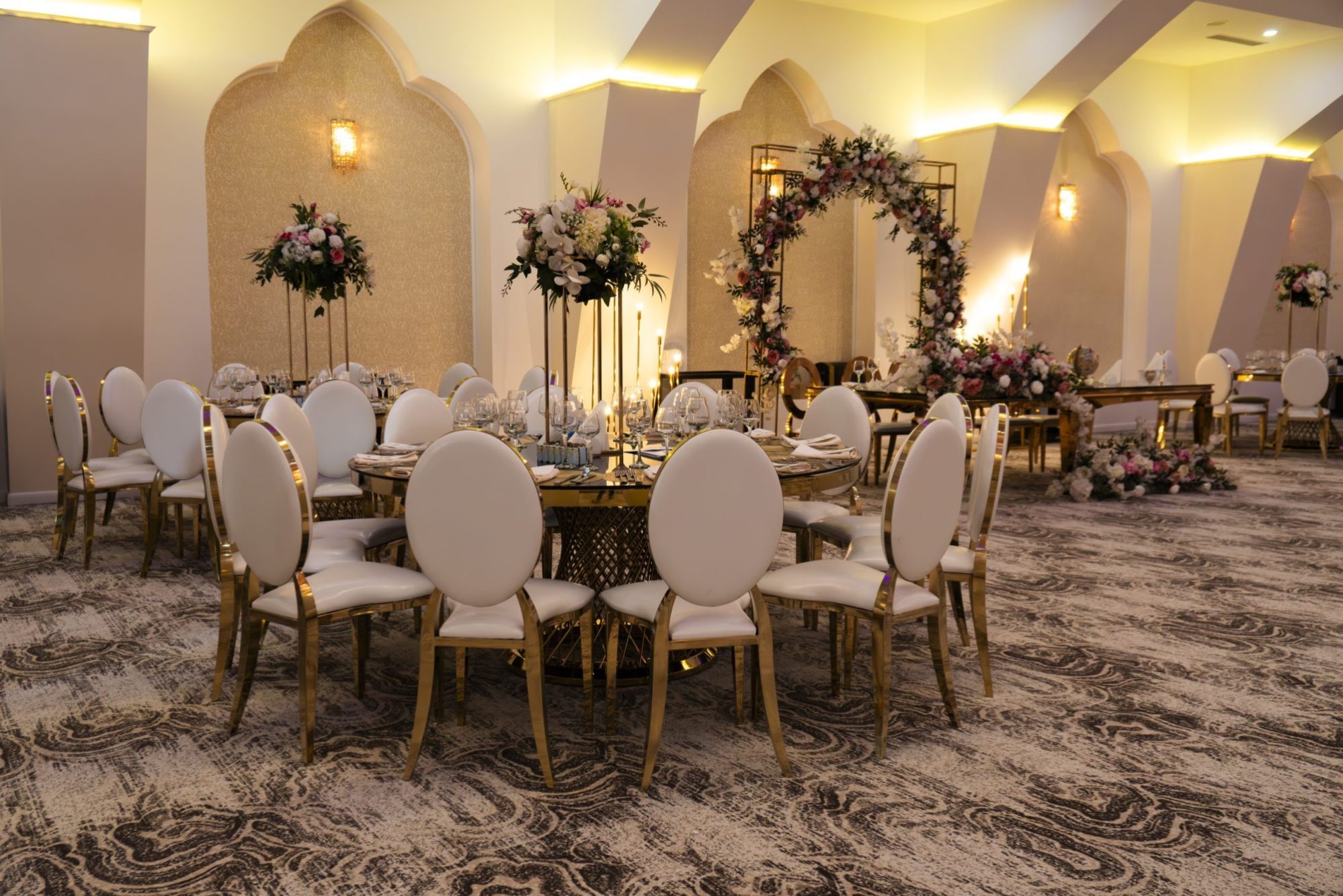 Salonul Portofino - decor de seară